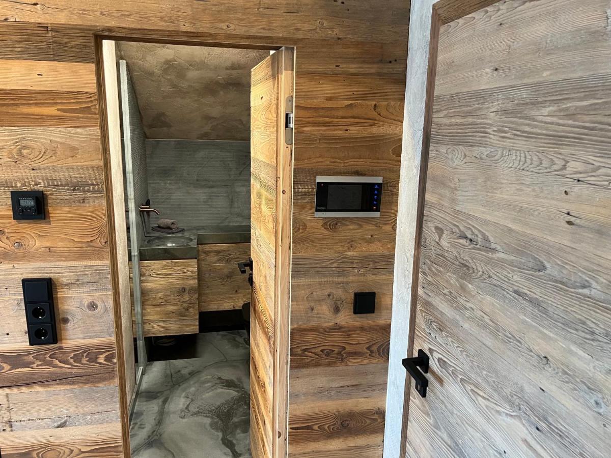 Appartement Der Extraklasse Mit Whirlpool Родинг Екстериор снимка